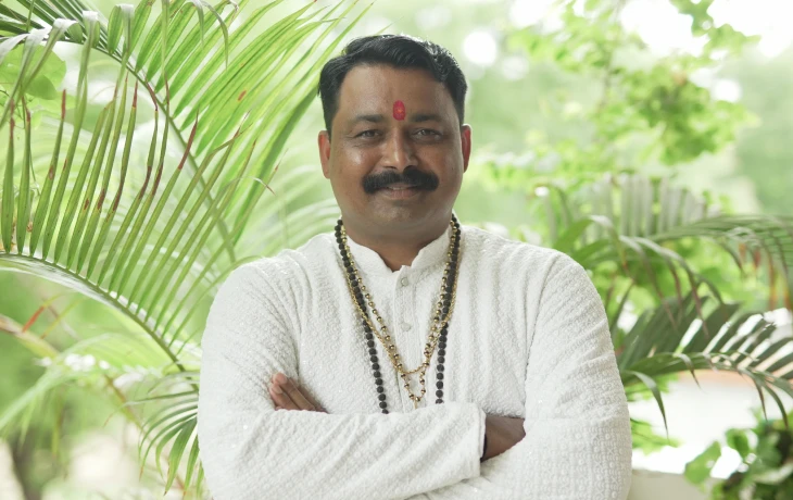 Top Astrologer in Ahmedabad - Astro Shyamsundar